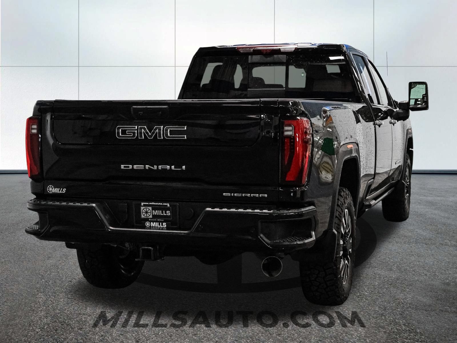 Certified 2025 GMC Sierra 2500 Denali Ultimate AWD/4WD image 7