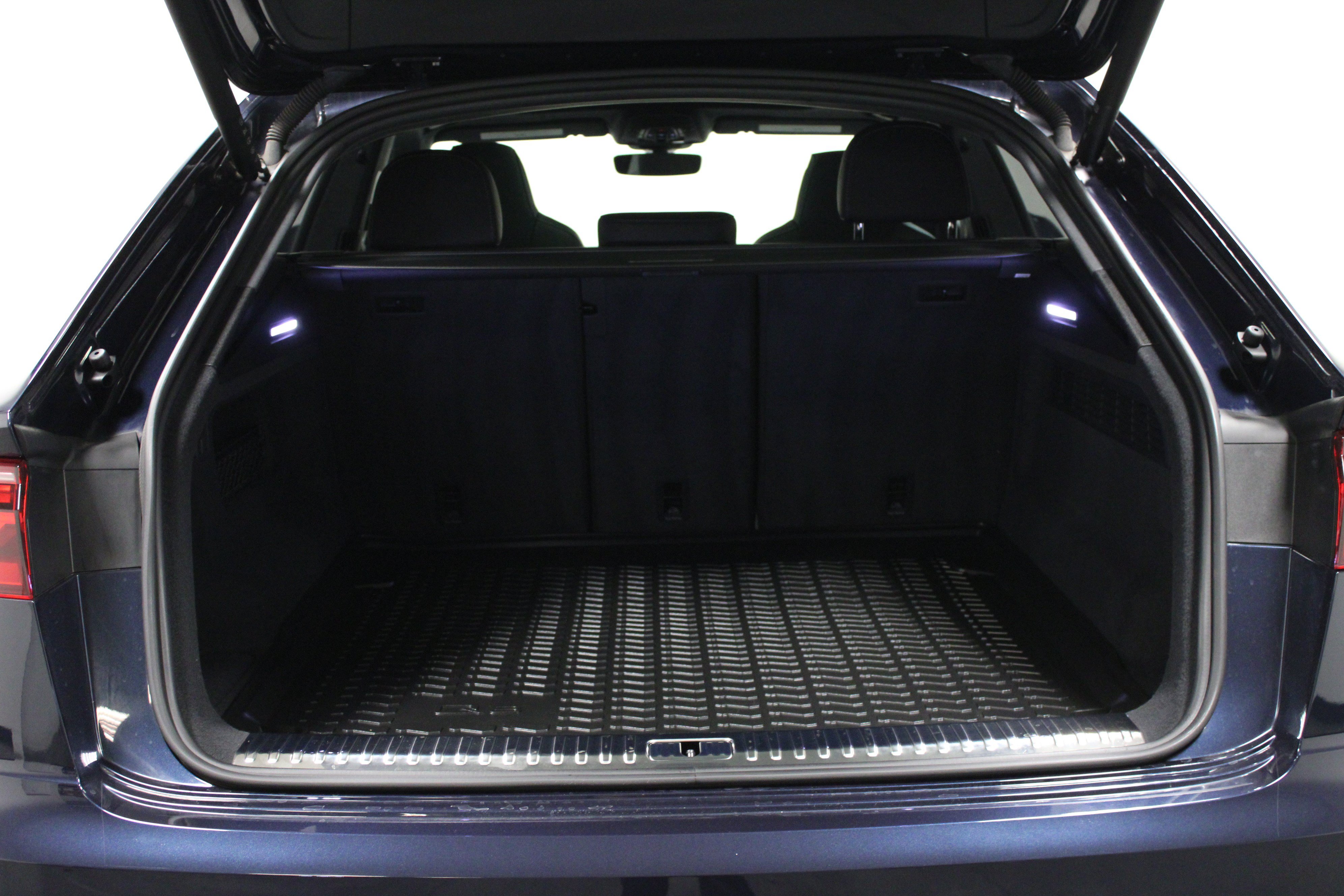 Used 2024 Audi SQ8 Prestige w/ Prestige Package AWD/4WD image 14