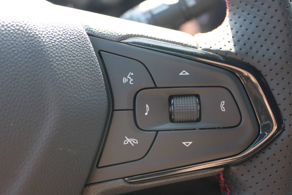 New 2026 Chevrolet Trax RS w/ Driver Confidence Package FWD image 38
