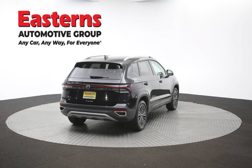 Used 2025 Volkswagen Taos SE FWD image 39
