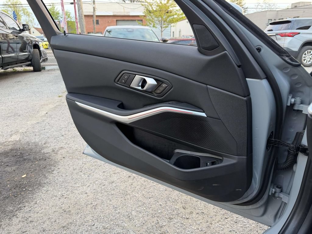 Used 2026 BMW 330i xDrive Sedan AWD/4WD image 23