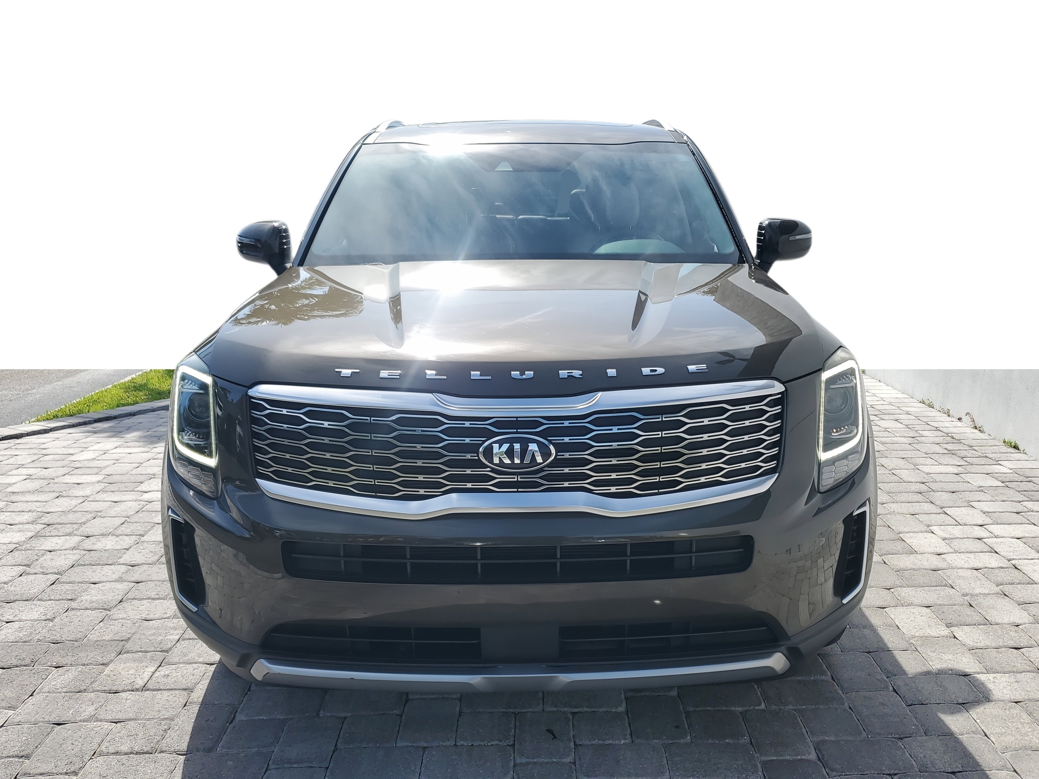 Used 2020 Kia Telluride EX w/ EX Premium Package image 2