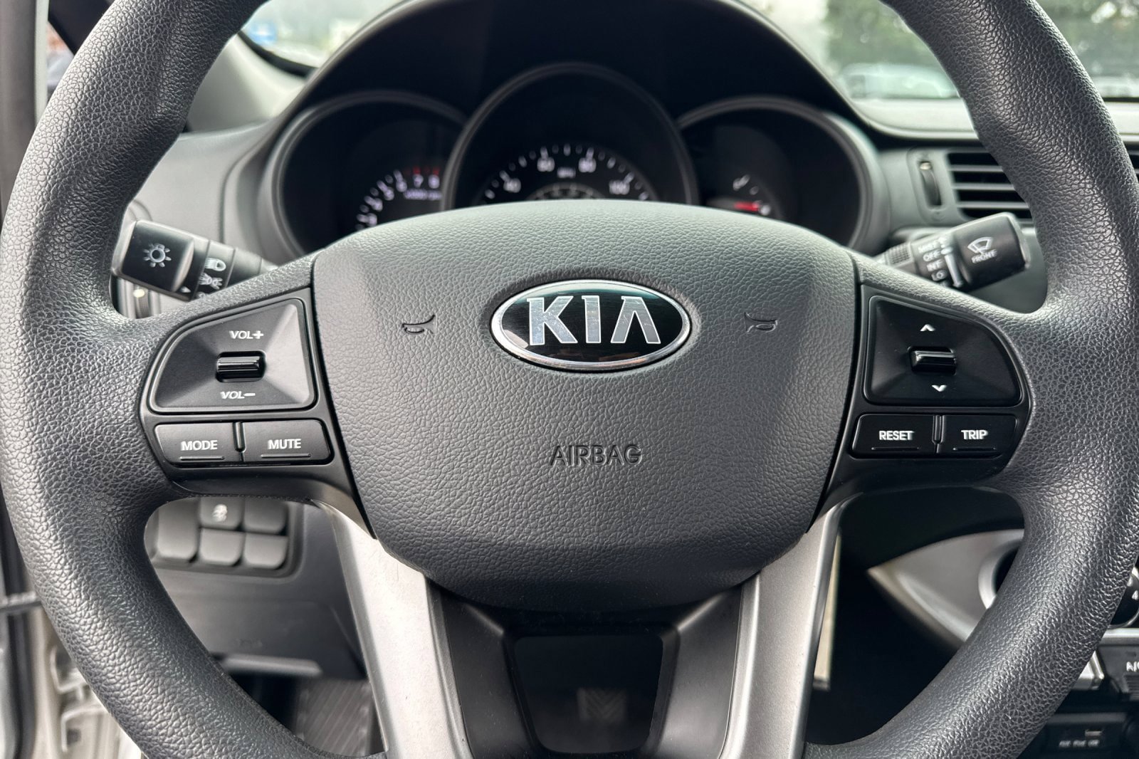 Used 2015 Kia Rio LX FWD image 25