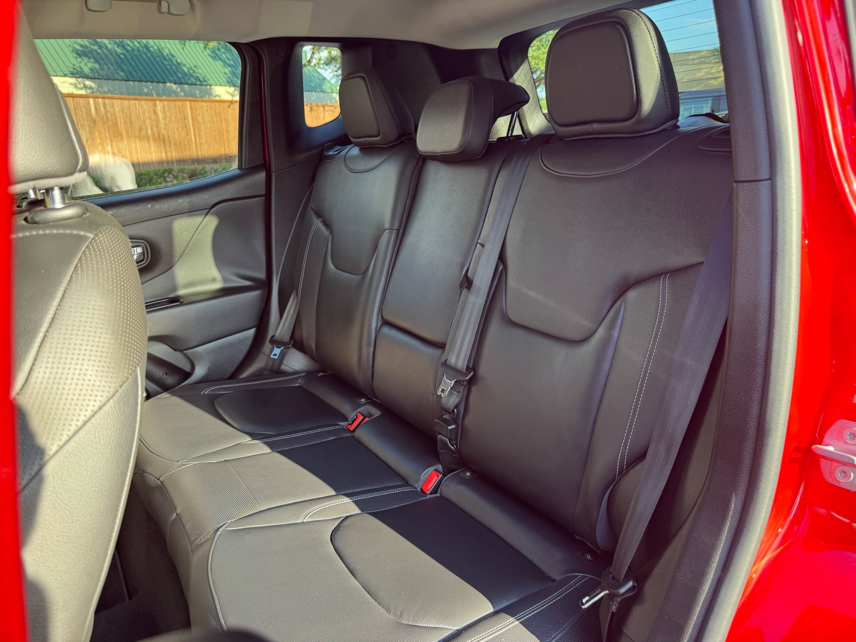 Used 2016 Jeep Renegade Limited FWD image 22