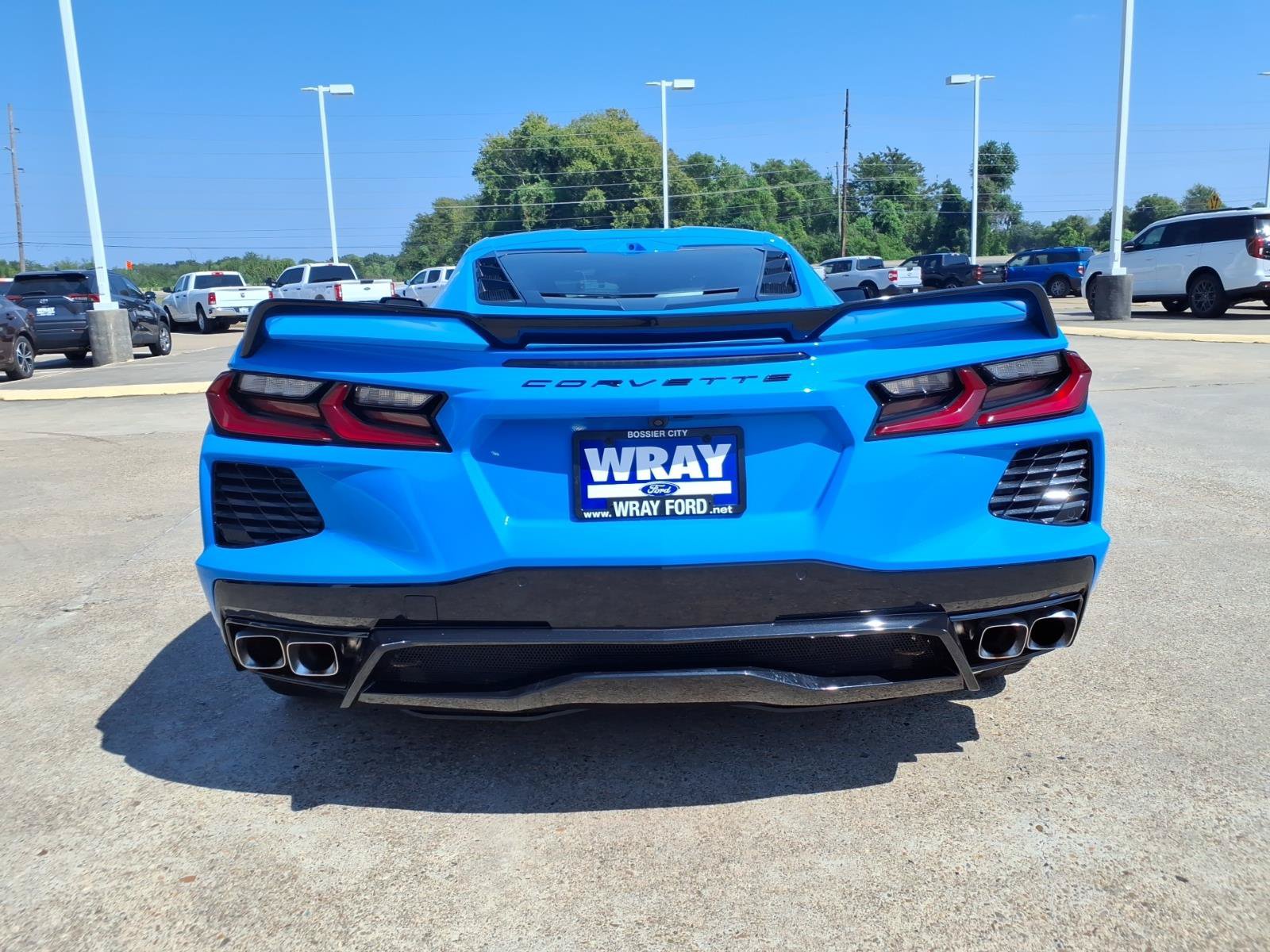 Used 2022 Chevrolet Corvette Stingray Preferred Cpe w/ Z51 Performance Package RWD image 3