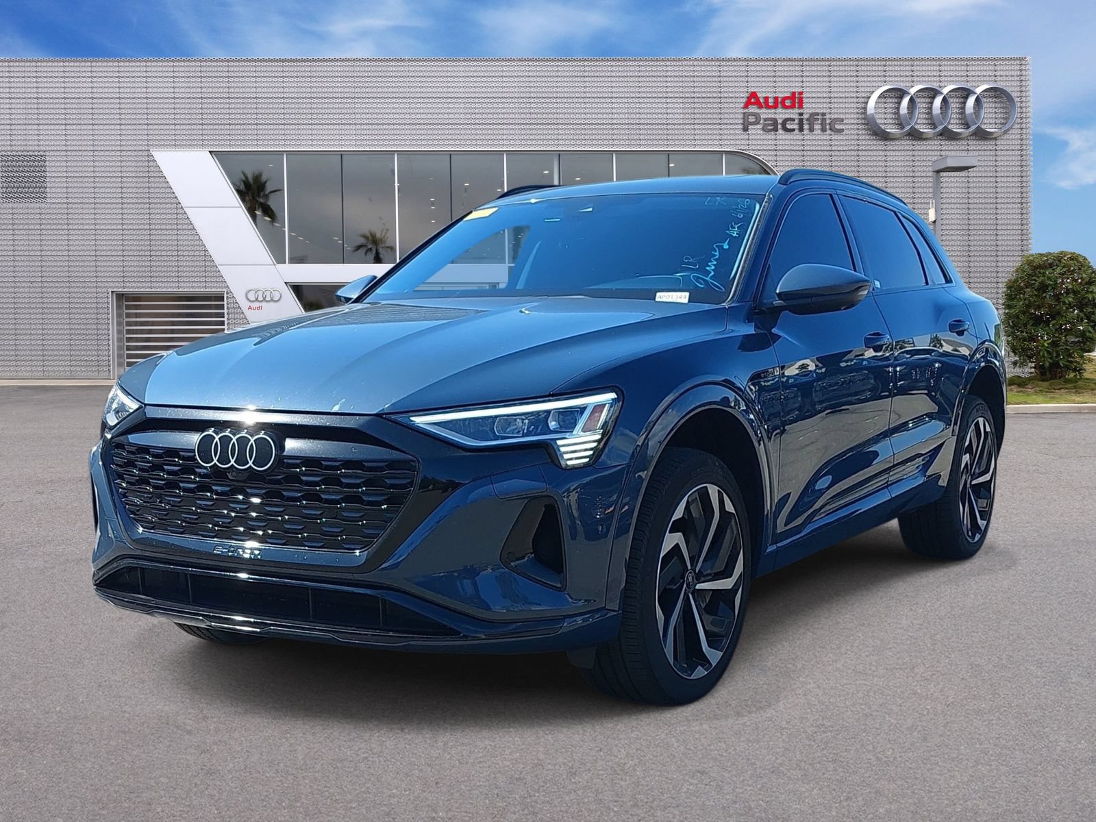 Used 2024 Audi Q8 e-tron Premium Plus w/ Premium Plus Package
