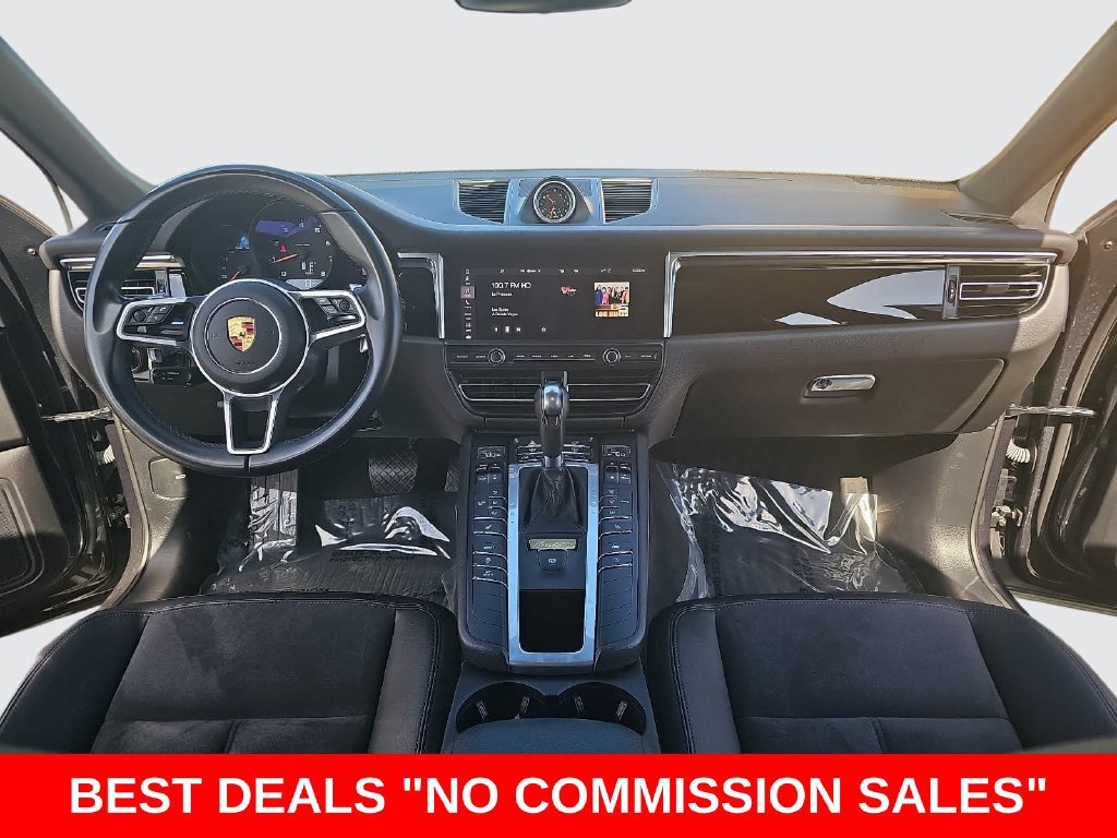 Used 2021 Porsche Macan w/ Premium Package AWD/4WD image 9