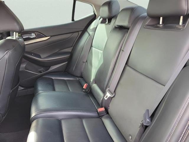 Used 2019 Nissan Maxima 3.5 SV w/ Floor Mat Group FWD image 11