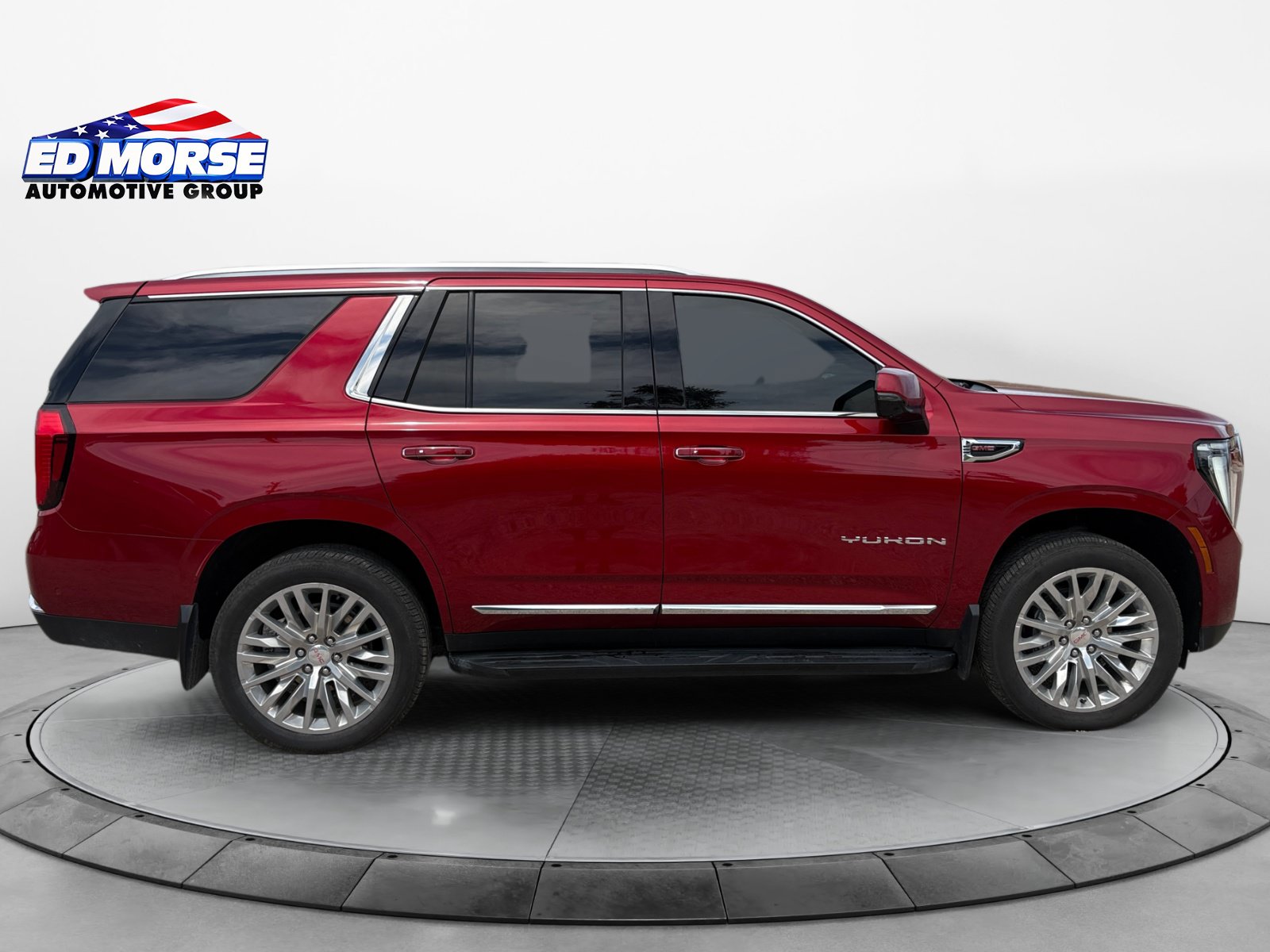 Used 2025 GMC Yukon Elevation AWD/4WD image 6