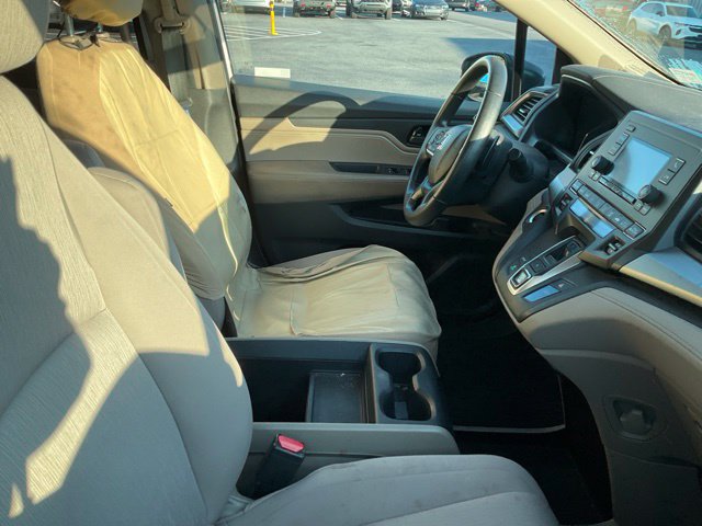 Used 2018 Honda Odyssey LX image 3