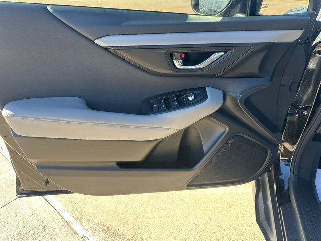Used 2022 Subaru Outback Premium image 10