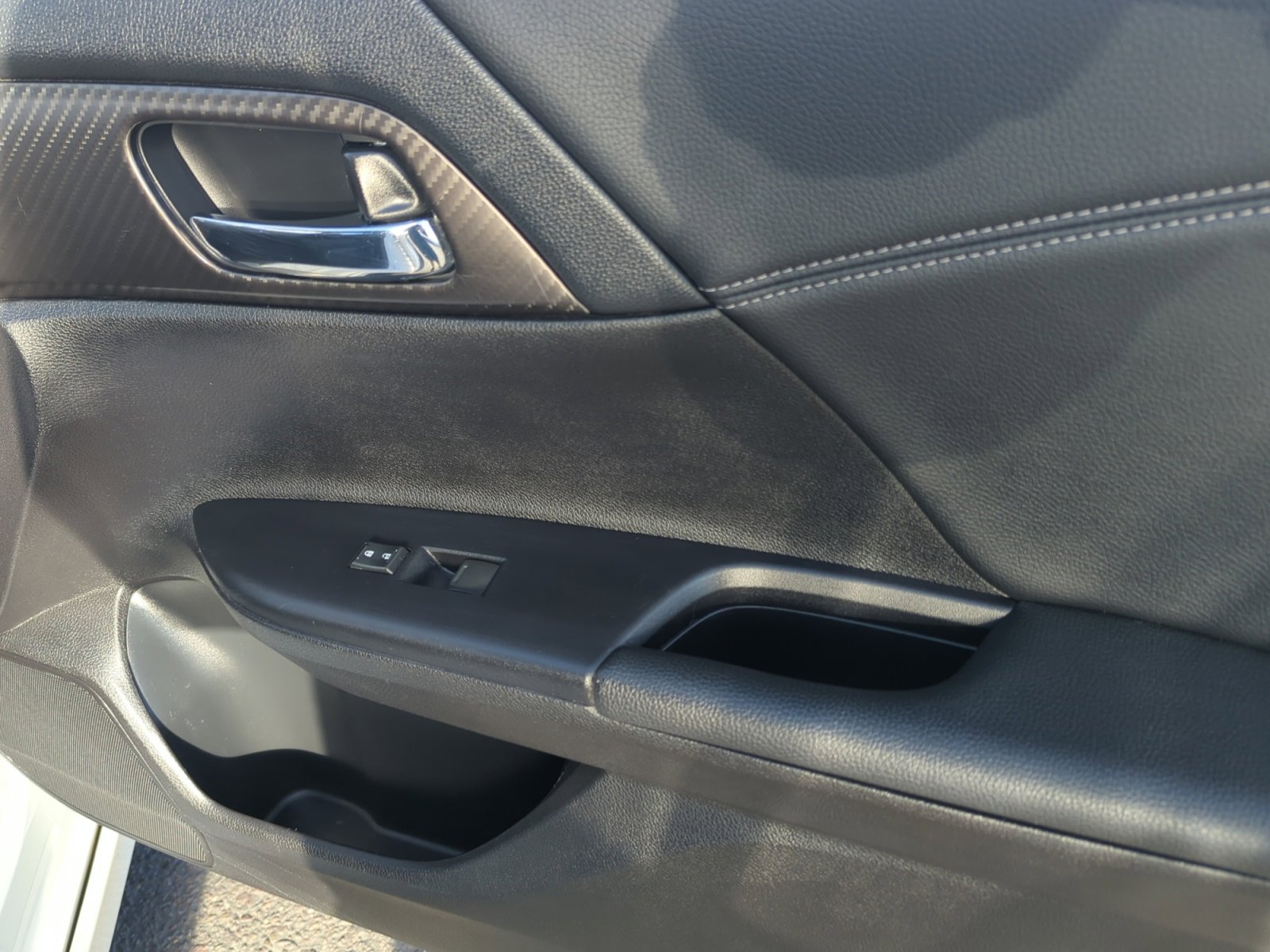 Used 2017 Honda Accord Sport image 16