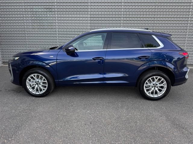 New 2026 Audi Q3 quattro 2.0T AWD/4WD image 2