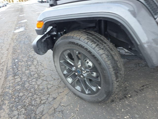 Used 2025 Jeep Wrangler Unlimited Sahara w/ Safety Group AWD/4WD image 51