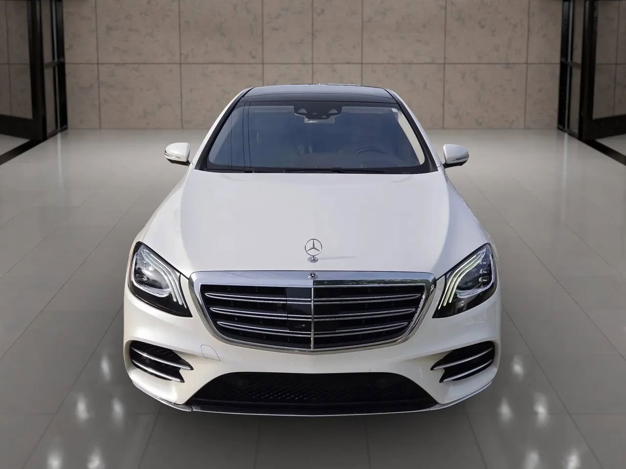 Used 2018 Mercedes-Benz S 560 Sedan image 12
