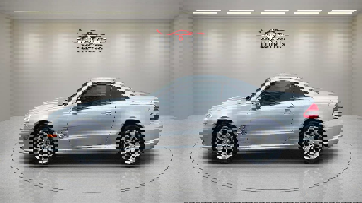 Used 2012 Mercedes-Benz SL 550 image 2
