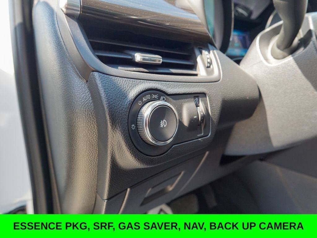 Used 2019 Buick Envision Essence FWD image 19