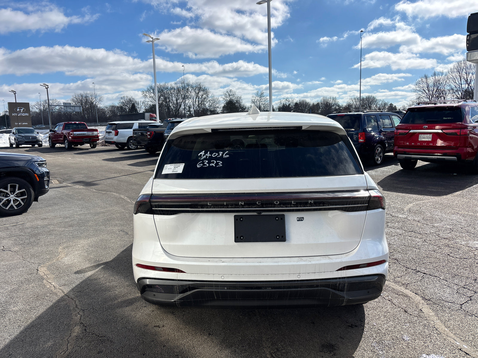 New 2026 Lincoln Nautilus Premier w/ Jet Appearance Package AWD/4WD image 6