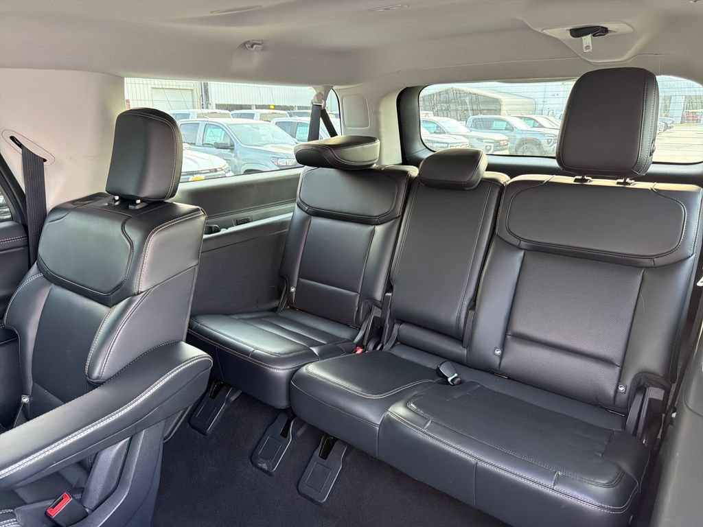 Used 2025 Ford Expedition Max Platinum AWD/4WD image 33