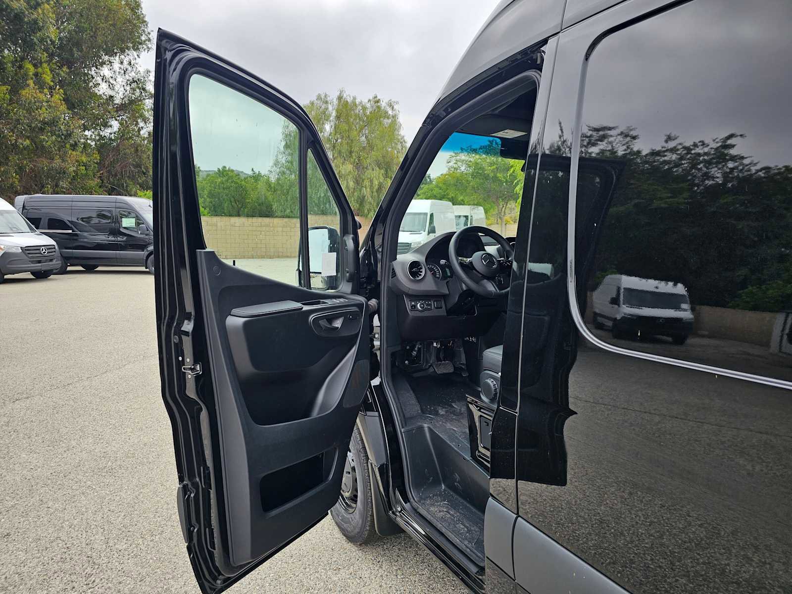 New 2025 Mercedes-Benz Sprinter 2500 image 19