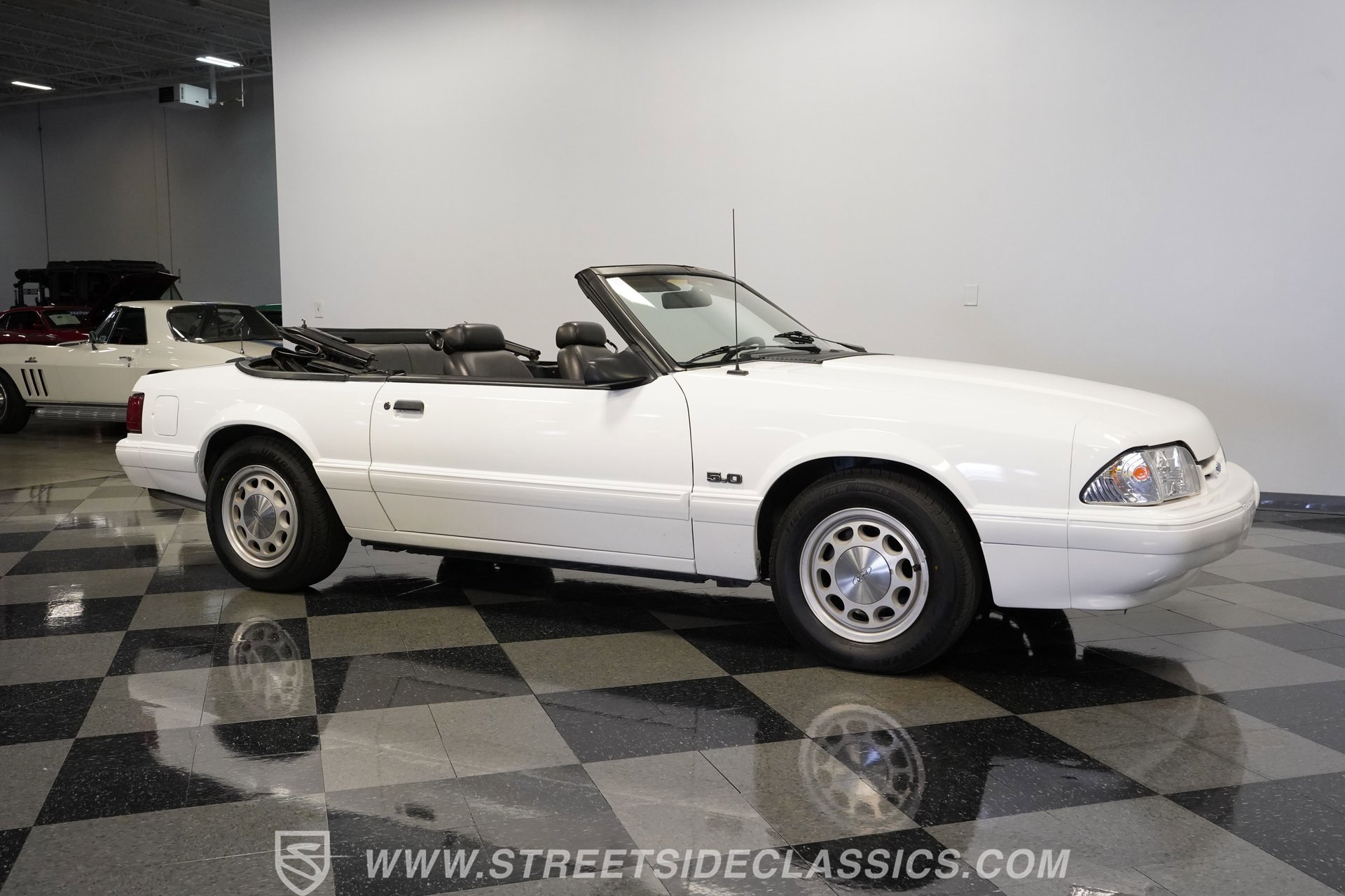 Used 1987 Ford Mustang LX image 16
