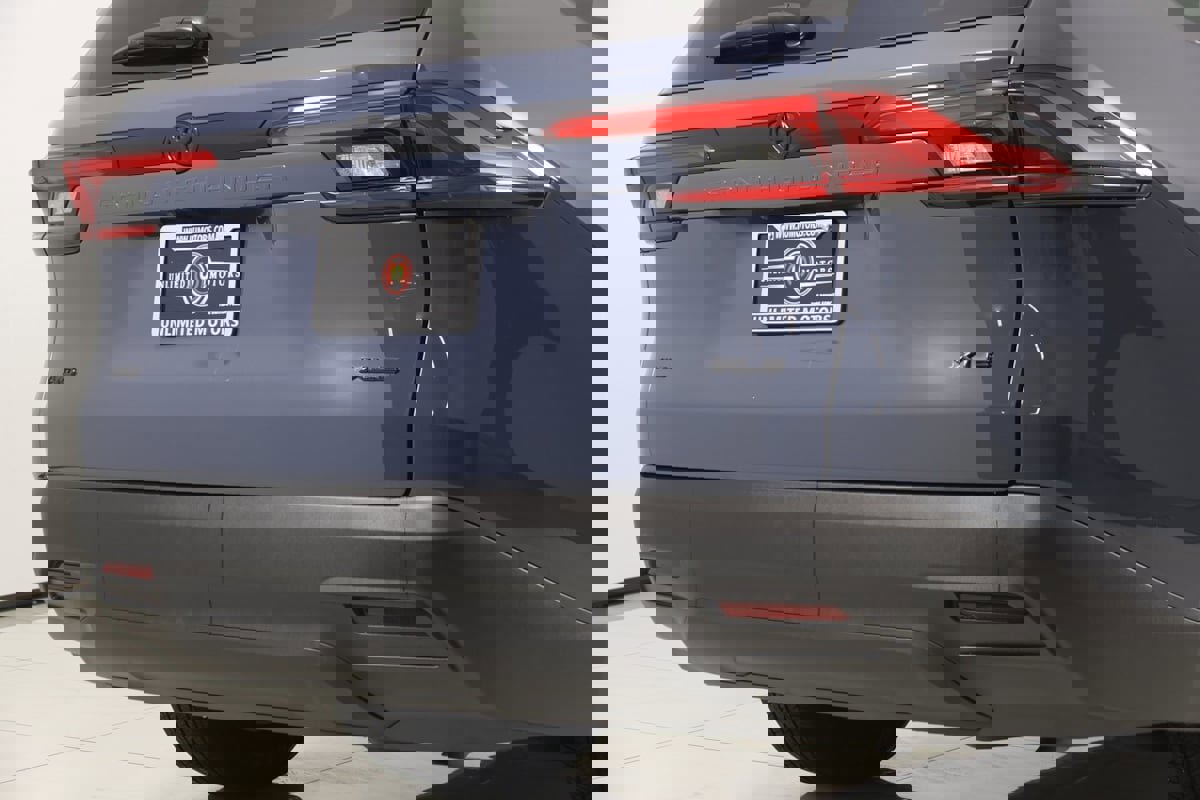 Used 2024 Toyota Grand Highlander XLE image 41