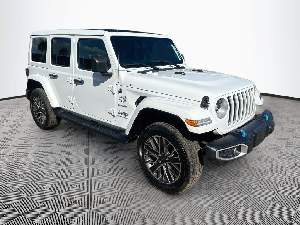 Certified 2023 Jeep Wrangler Unlimited Sahara w/ Cold Weather Group AWD/4WD image 4