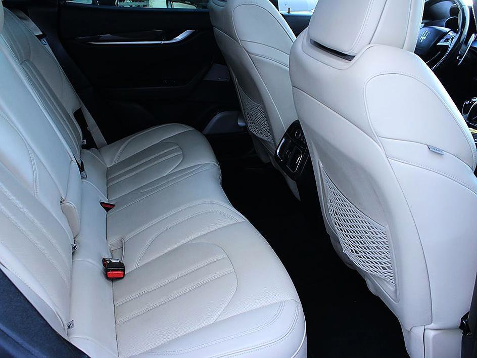 Used 2018 Maserati Levante S GranSport image 14