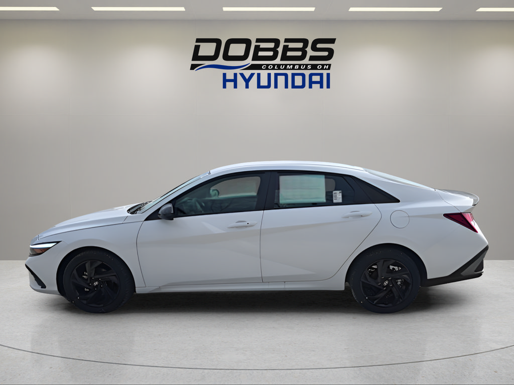 Certified 2026 Hyundai Elantra Sport FWD image 2