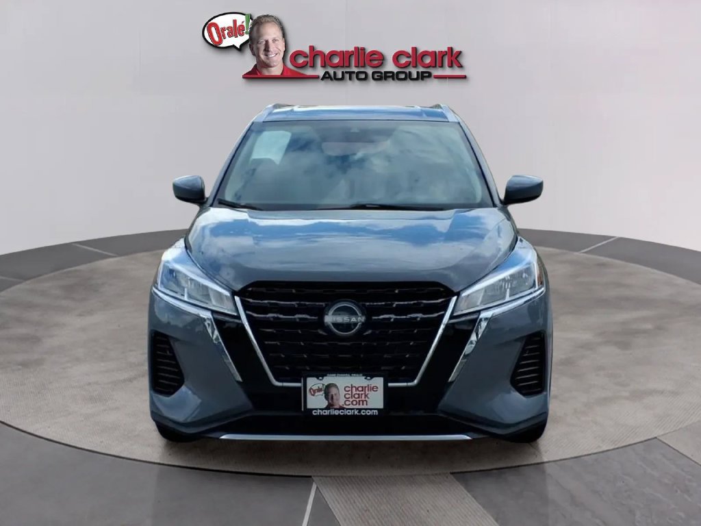 Certified 2023 Nissan Kicks SV FWD image 8