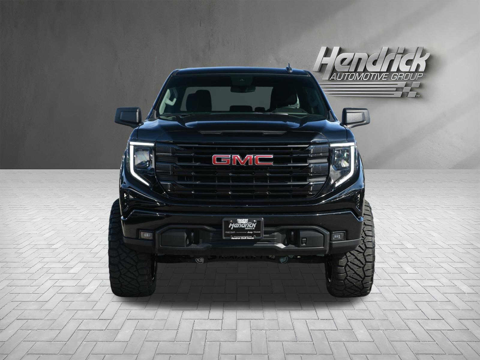 Used 2025 GMC Sierra 1500 Elevation w/ X31 Off-Road Package AWD/4WD image 3