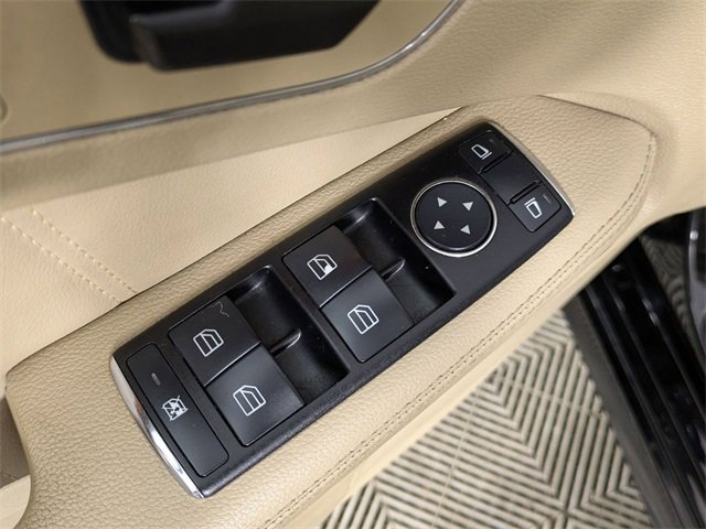 Used 2011 Mercedes-Benz E 350 4MATIC Wagon image 12