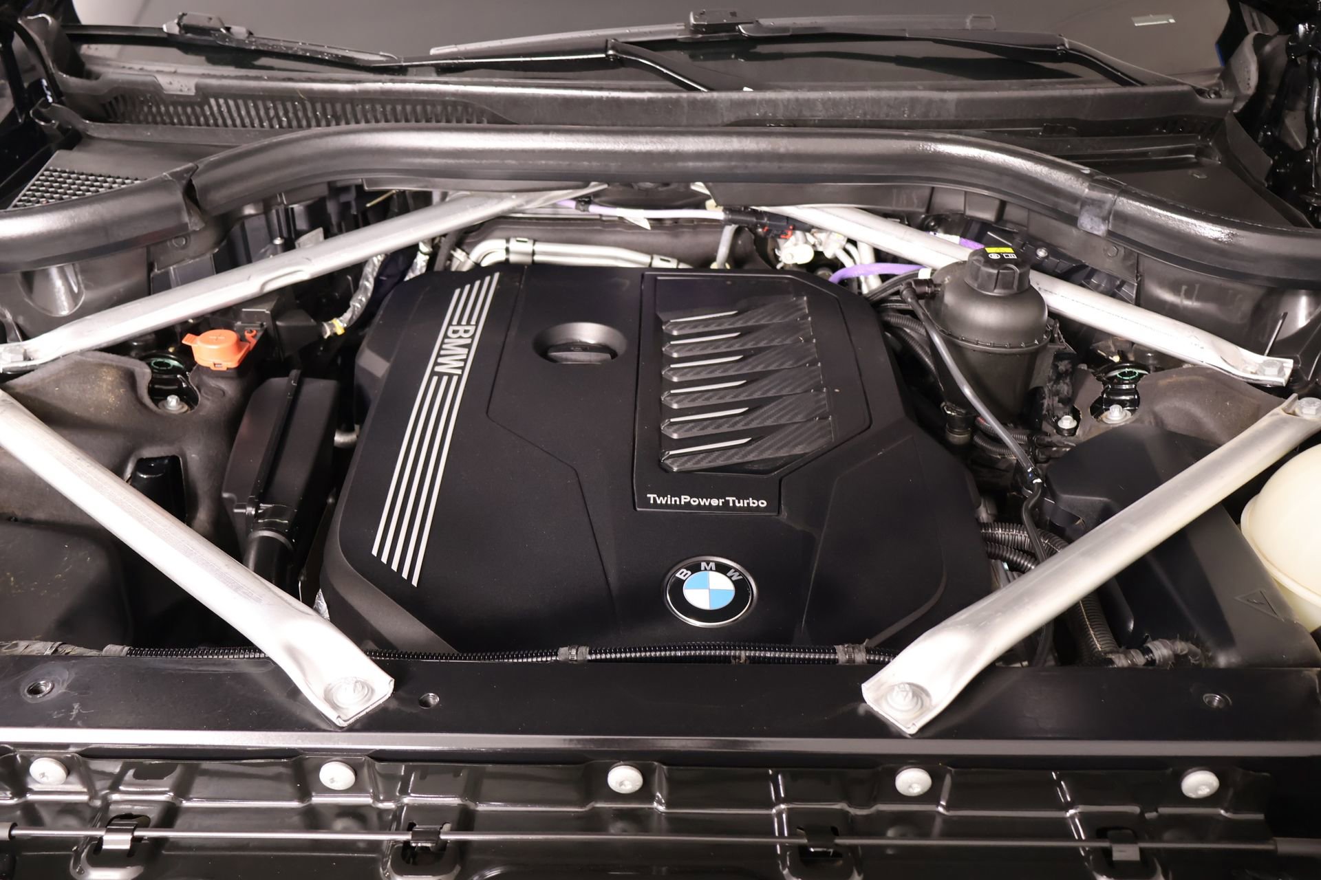 Used 2022 BMW X7 xDrive40i w/ M Sport Package AWD/4WD image 23