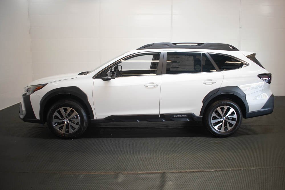 New 2025 Subaru Outback Premium image 4