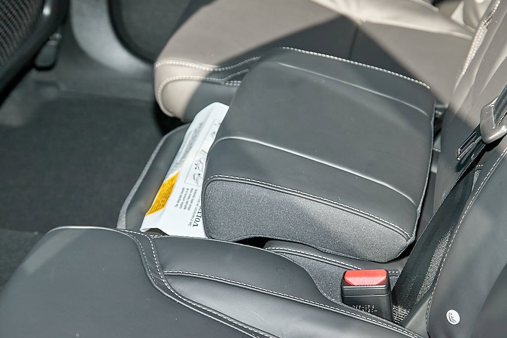 New 2026 Volvo XC90 B6 Ultra w/ Protection Package image 21