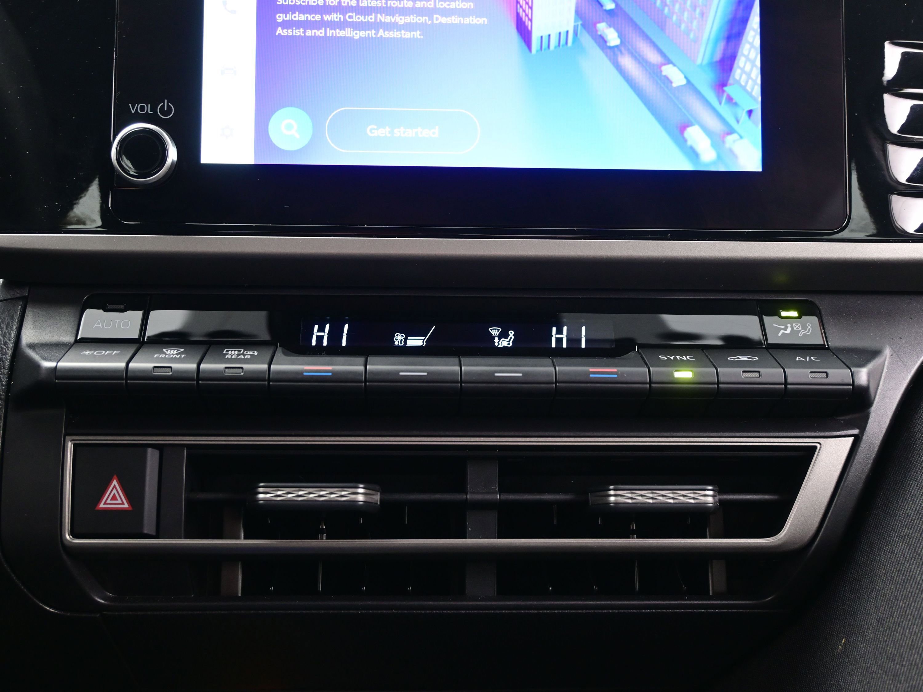 Used 2025 Toyota Camry LE image 19