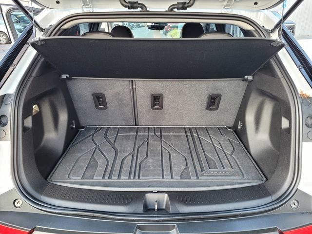 Used 2023 Chevrolet Bolt EUV Premier w/ Sun & Sound Package image 26