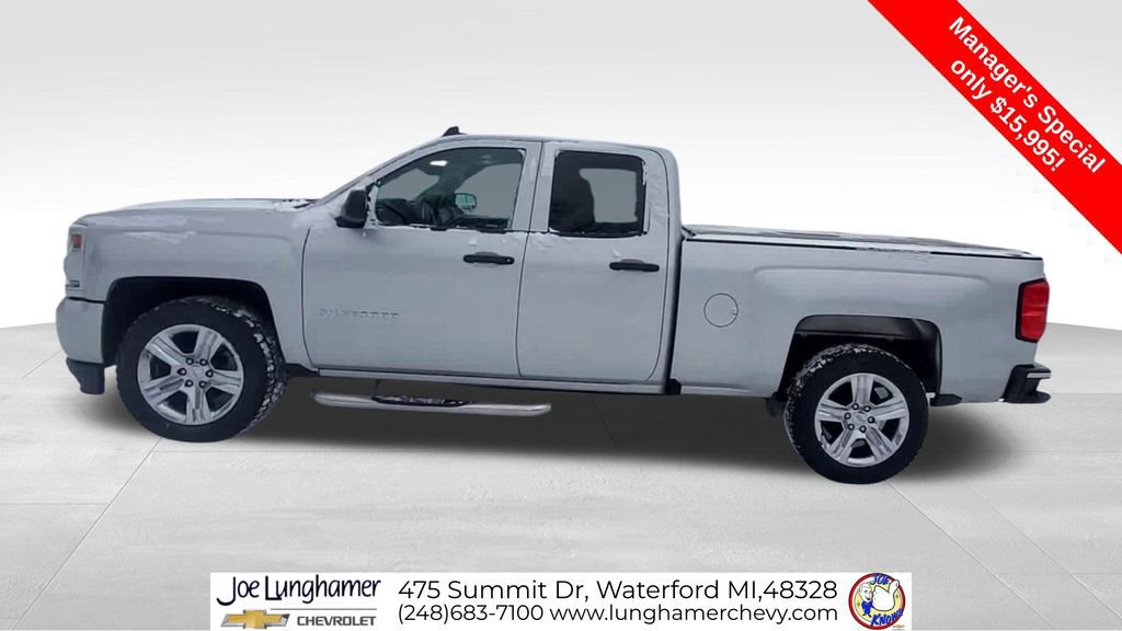 Used 2018 Chevrolet Silverado 1500 Custom w/ Custom Value Package image 6