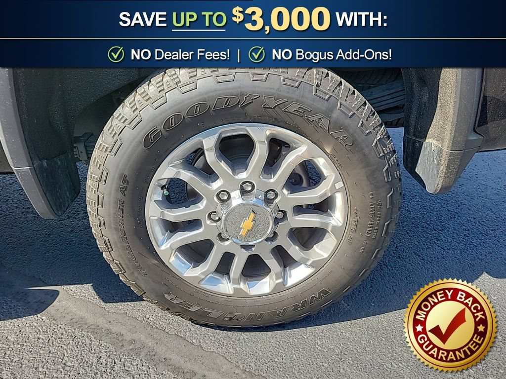 Used 2025 Chevrolet Silverado 2500 LTZ w/ LTZ Plus Package AWD/4WD image 11