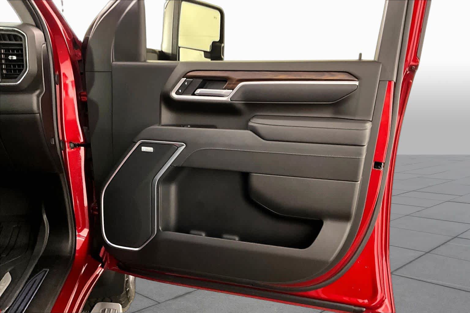 Certified 2026 GMC Sierra 2500 SLT w/ Texas SLT Premium Package AWD/4WD image 22