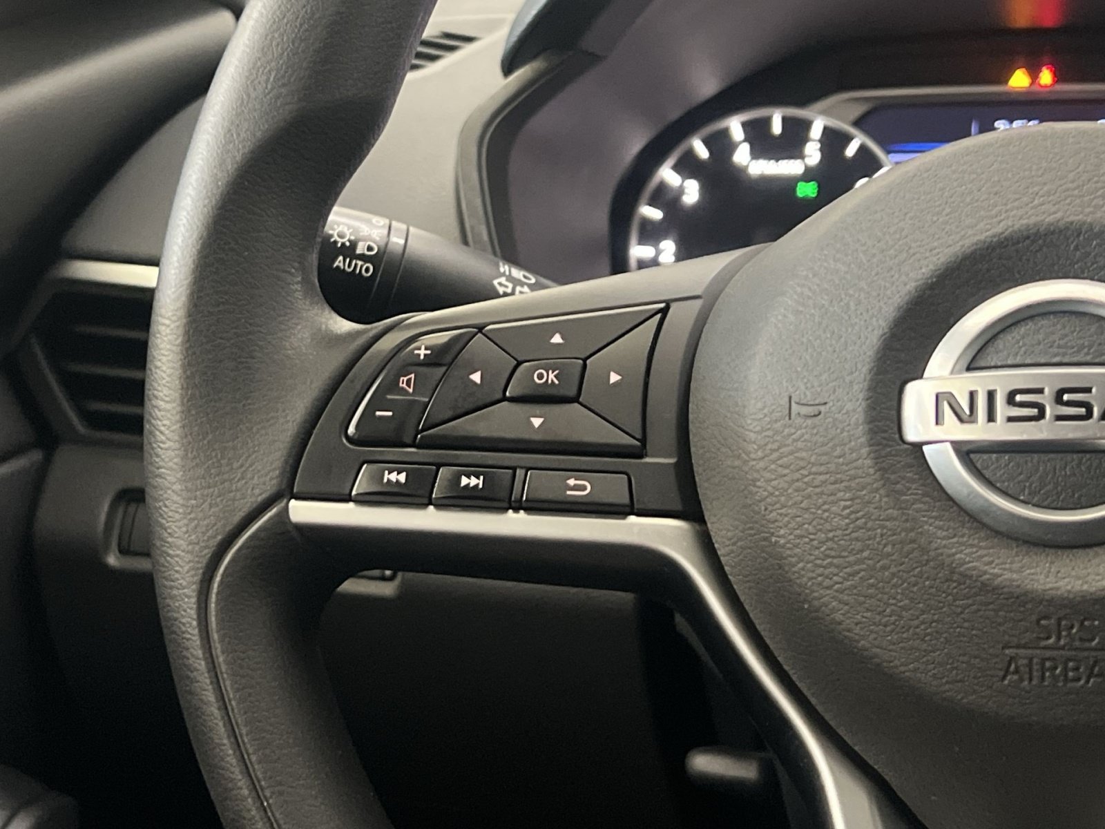 Used 2020 Nissan Altima 2.5 S FWD image 30