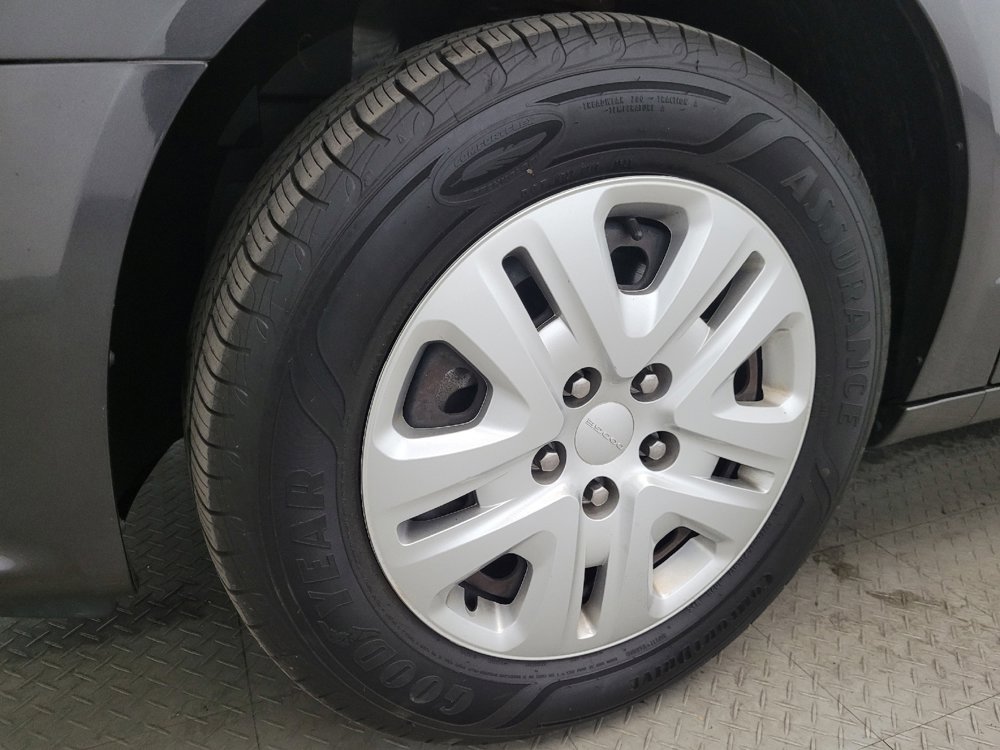 Used 2018 Dodge Grand Caravan SE FWD image 31