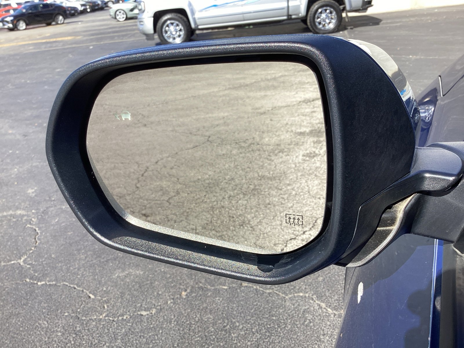 Used 2025 Chevrolet Equinox LT w/ Safety and Technology Package image 33