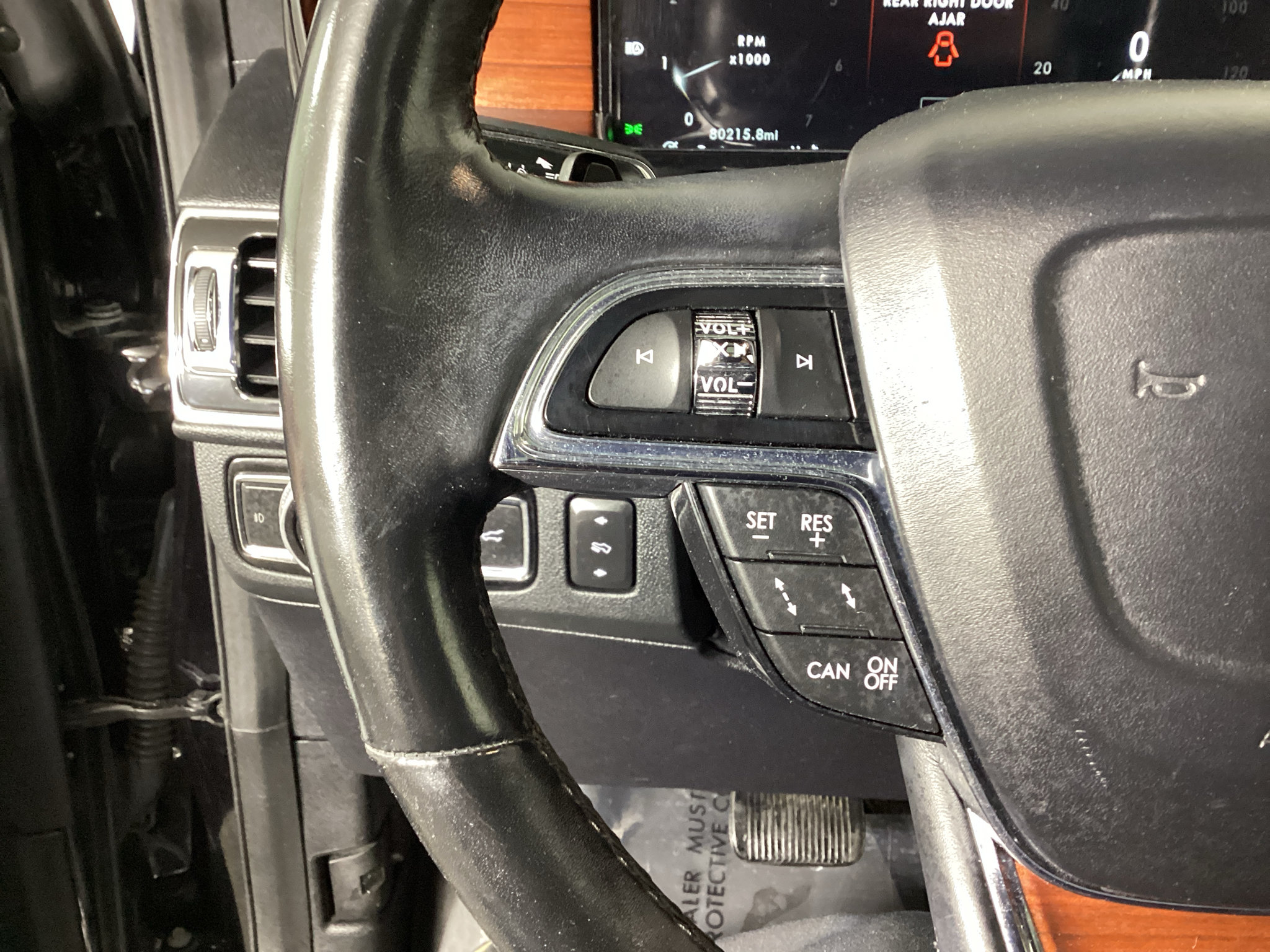 Used 2021 Lincoln Navigator L Reserve AWD/4WD image 24