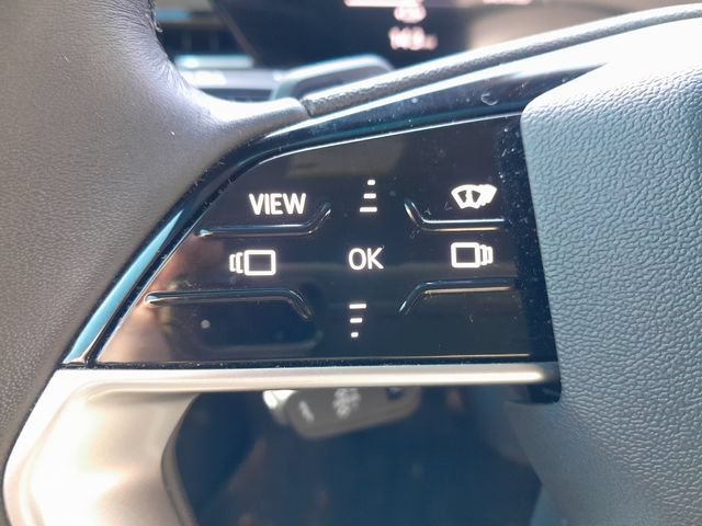 Used 2025 Audi Q6 e-tron Premium Plus w/ Premium Plus AWD/4WD image 5