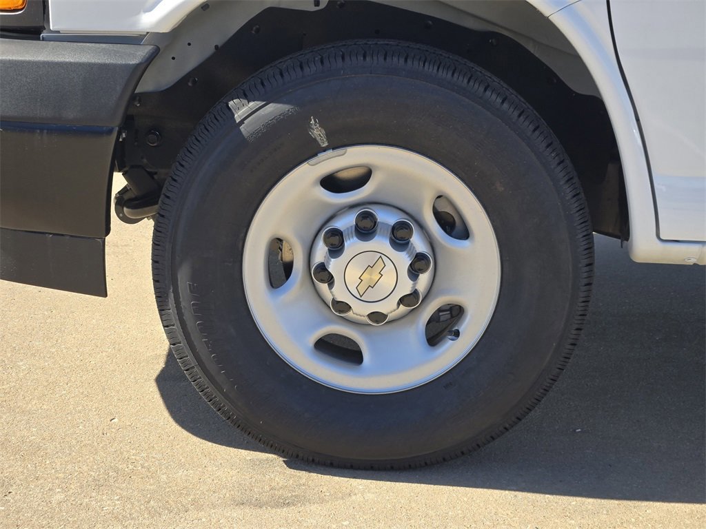 New 2025 Chevrolet Express 2500 w/ Driver Convenience Package image 18