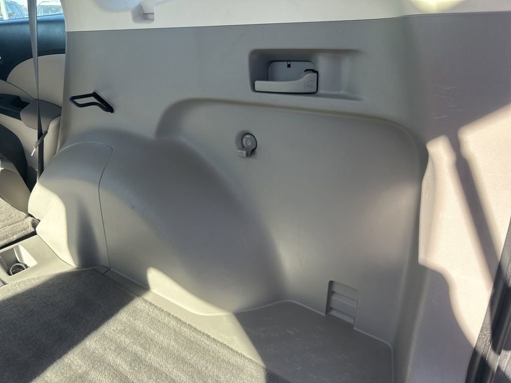 Used 2014 Honda CR-V LX image 29