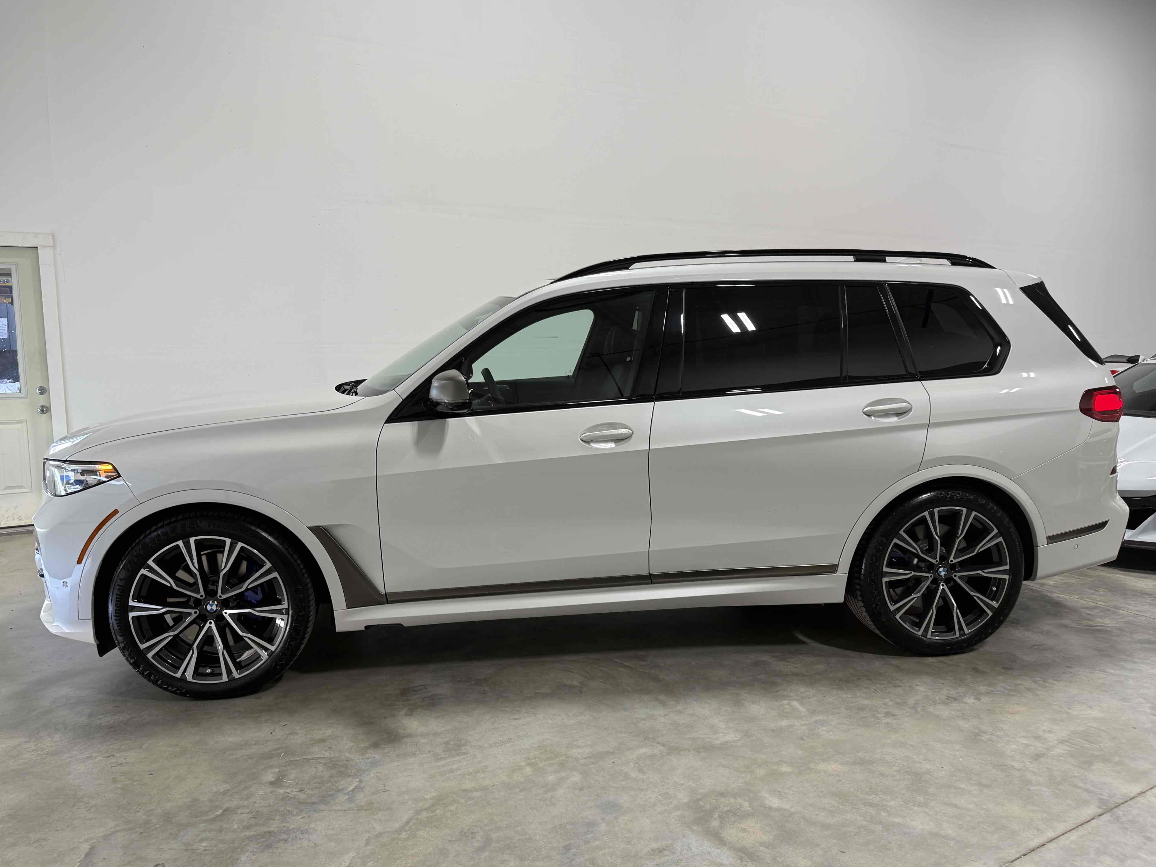 Used 2020 BMW X7 M50i w/ Executive Package AWD/4WD image 39