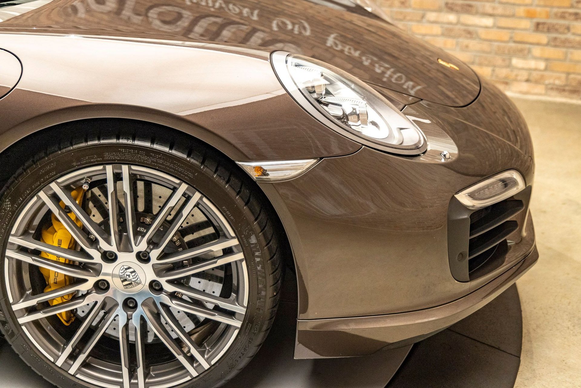 Used 2015 Porsche 911 4 Coupe image 32