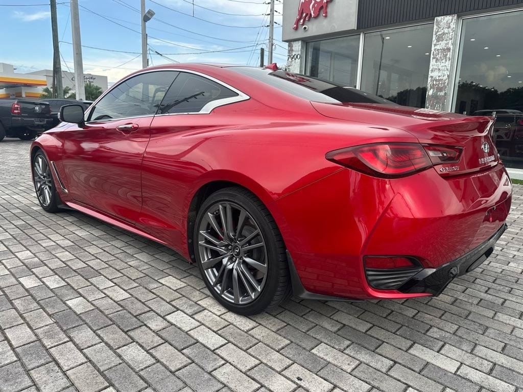 Used 2017 INFINITI Q60 Red Sport 400 RWD image 6
